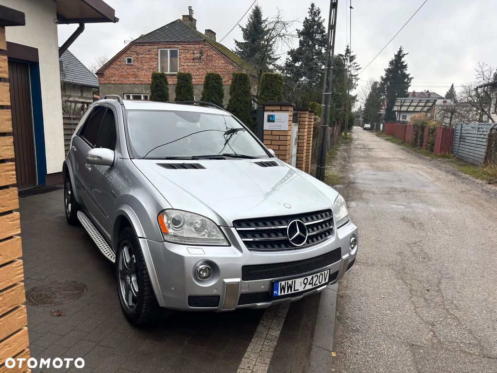Mercedes-Benz ML 63 AMG 4-Matic - 2