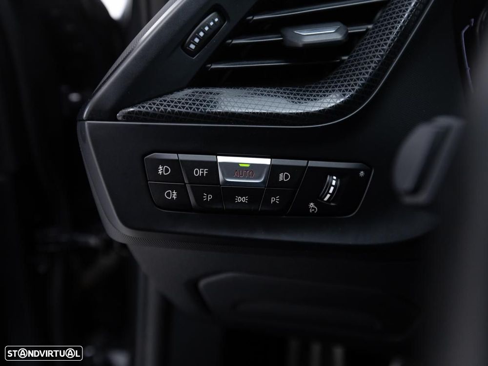 BMW 116 d Corporate Edition — fotografia 14