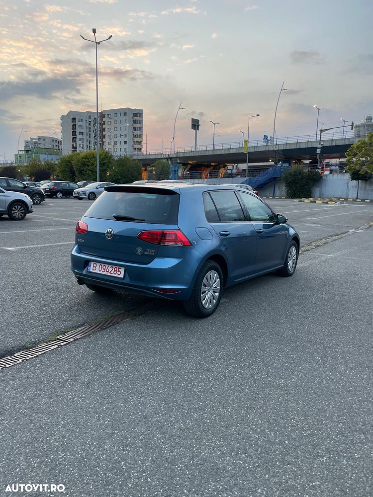 Volkswagen Golf 1.6 TDI BlueMotion Technology DPF Comfortline - 3
