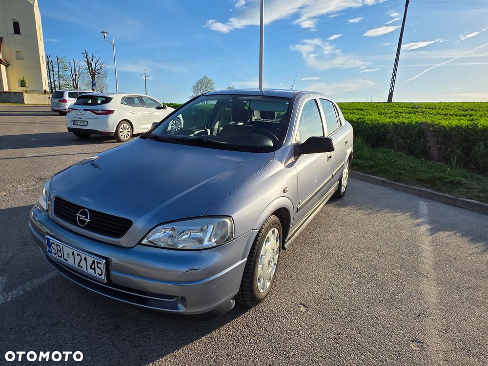 Opel Astra 1.4 - 4