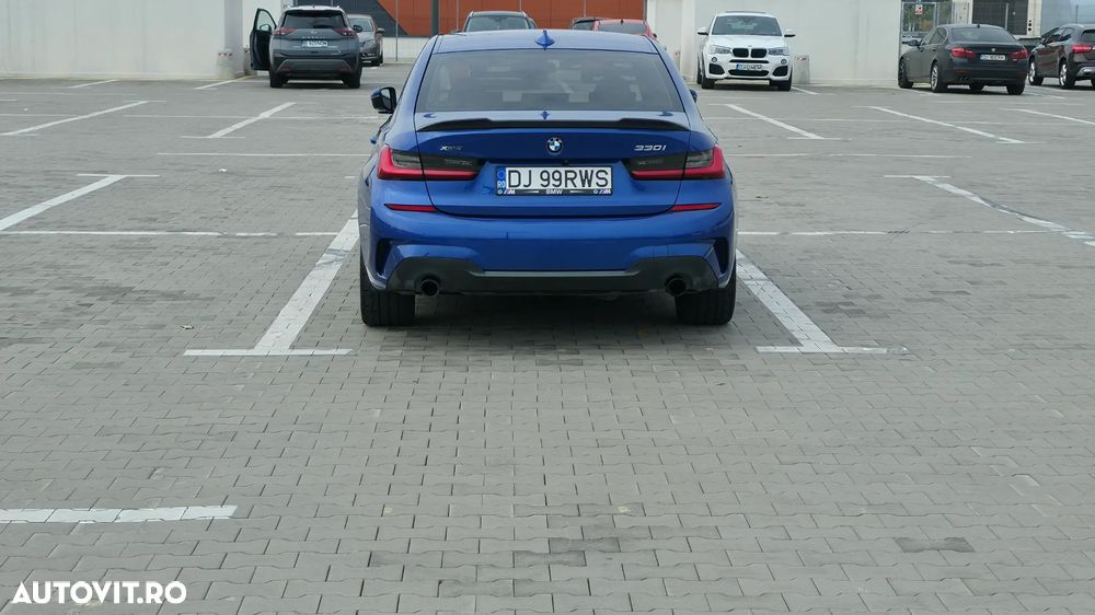 BMW Seria 3 330i xDrive Aut. M Sport - 11