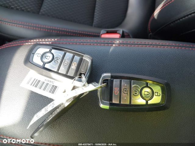 Ford Kuga - 13