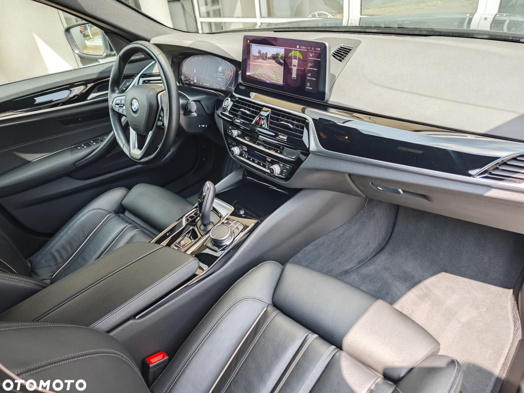 BMW Seria 5 520d xDrive mHEV Luxury Line sport - 31