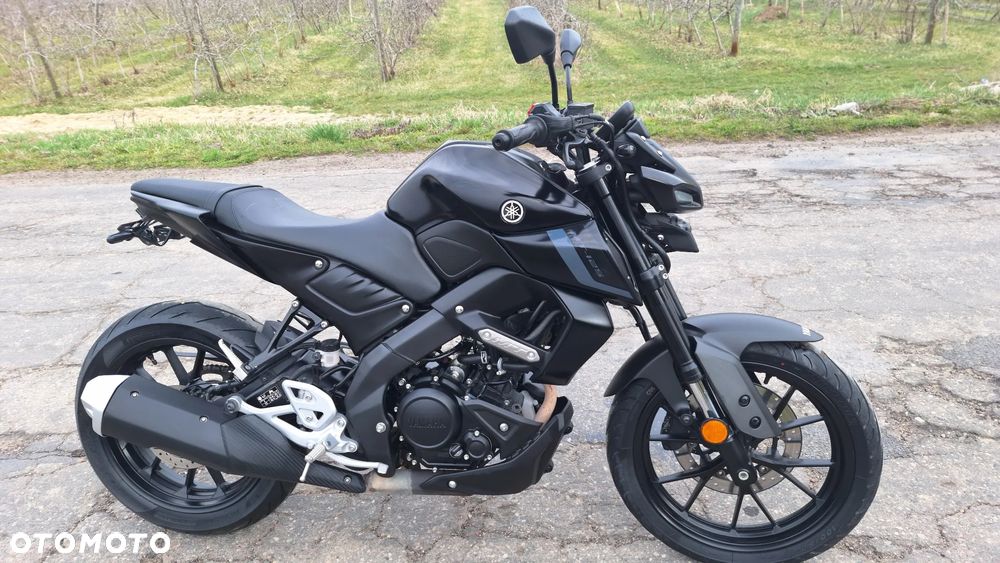 Yamaha MT - 28