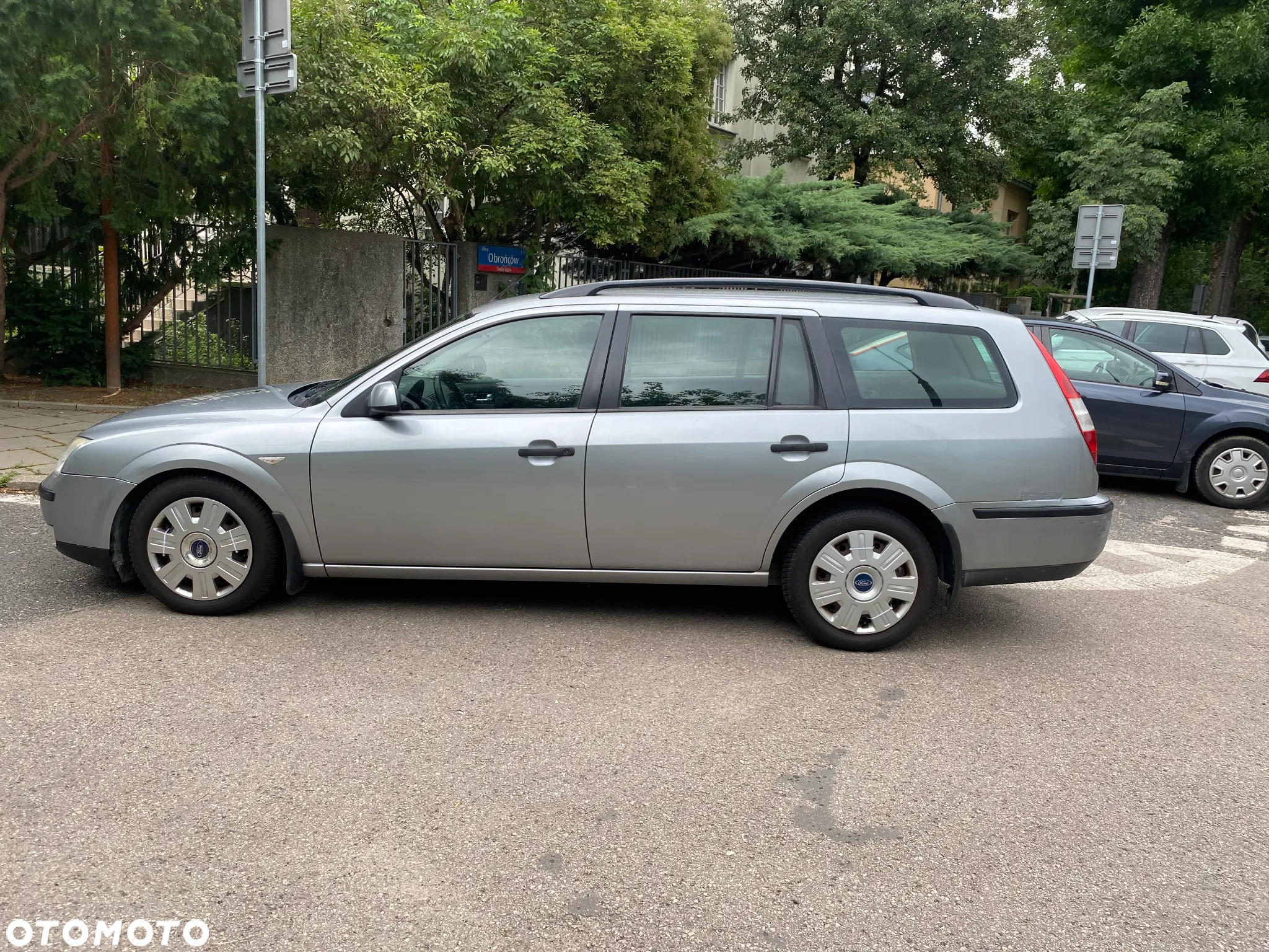 Ford Mondeo 1.8 Ambiente - 3