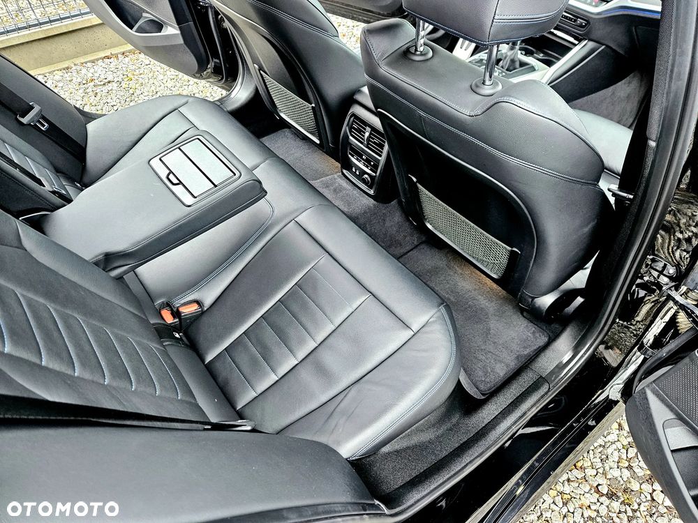 BMW Seria 3 320d M Sport Shadow - 26