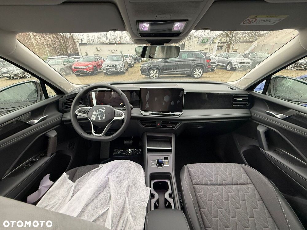 Volkswagen Tiguan - 5