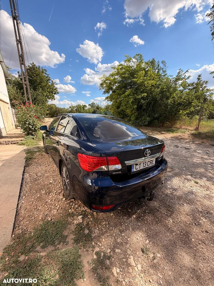 Toyota Avensis 2.0 D-4D Elegance - 3