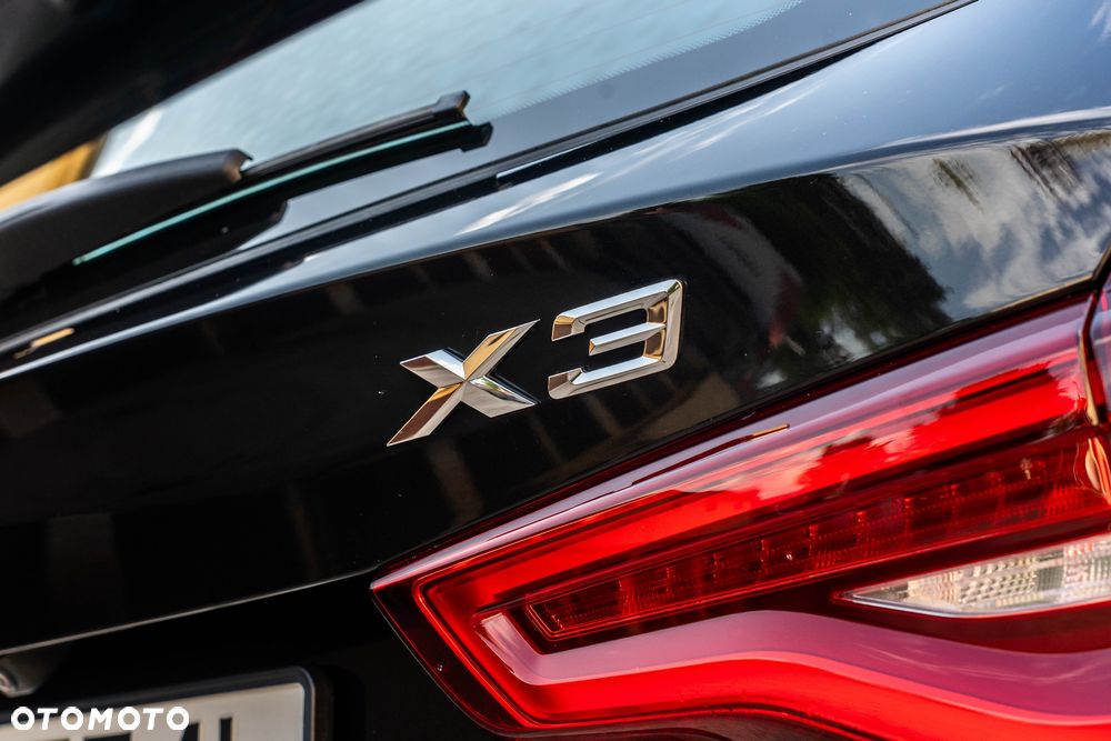 BMW X3 xDrive20d Luxury Line - 12