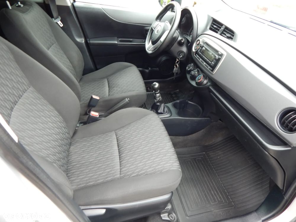 Toyota Yaris 1.33 Sol - 18