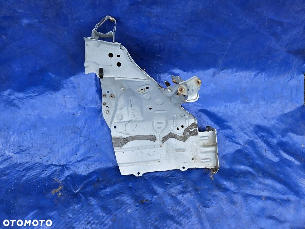 Toyota VERSO S verso-s ćwiartka podłużnica prawa - 3