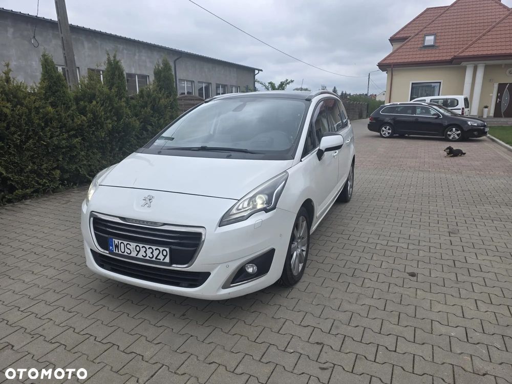 Peugeot 5008 - 1