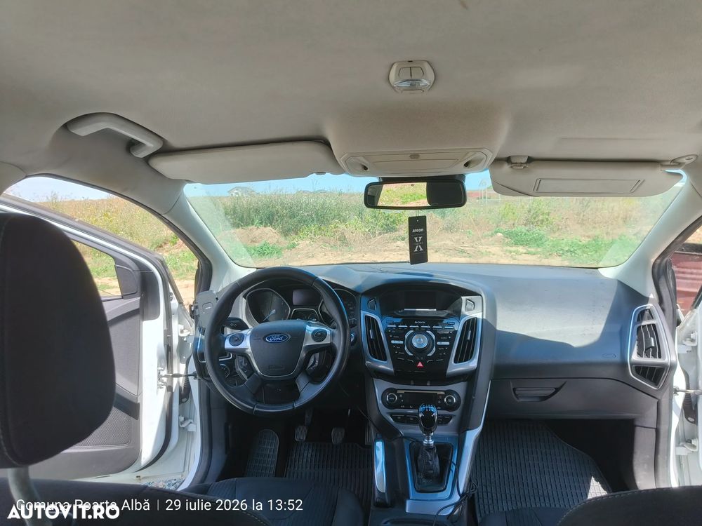 Ford Focus 1.6 TDCI DPF Titanium - 14