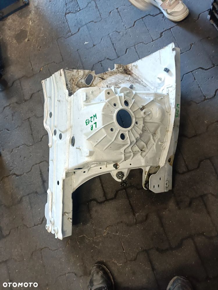 PODŁUŻNICA LEWY PRZÓD MERCEDES E KLASA  W 213 W213