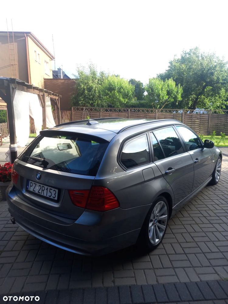BMW Seria 3 318d - 4