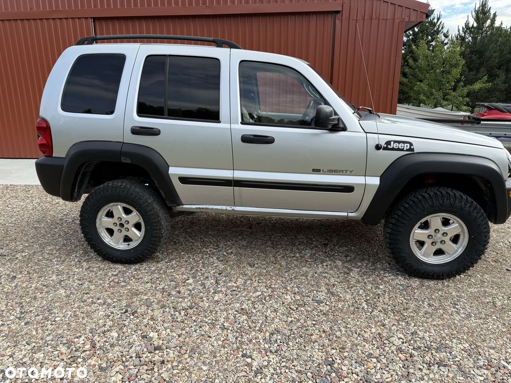 Jeep Liberty - 3
