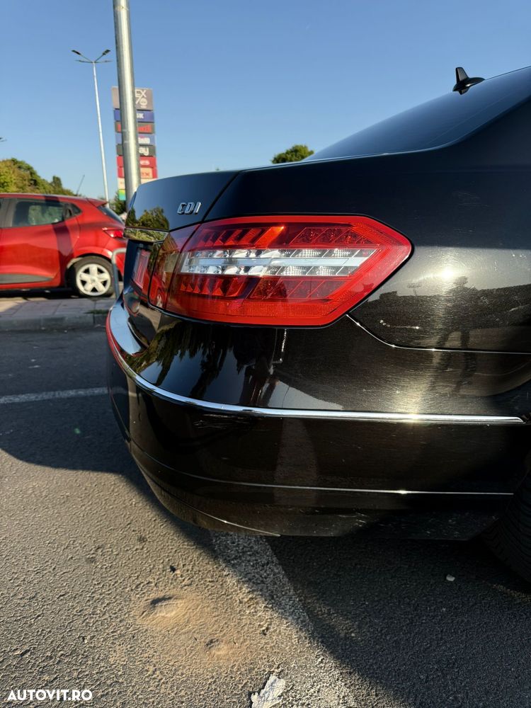 Mercedes-Benz E 220 CDI BlueEfficiency Aut. - 24
