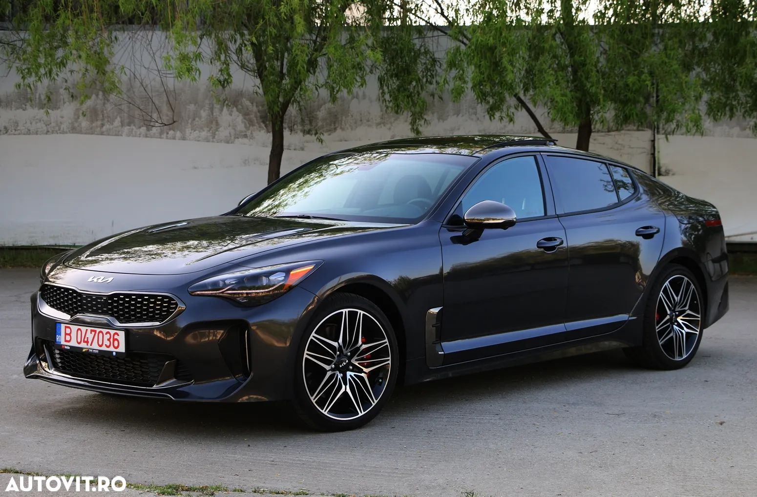 Kia Stinger 3.3 T-GDI AWD GT - 1