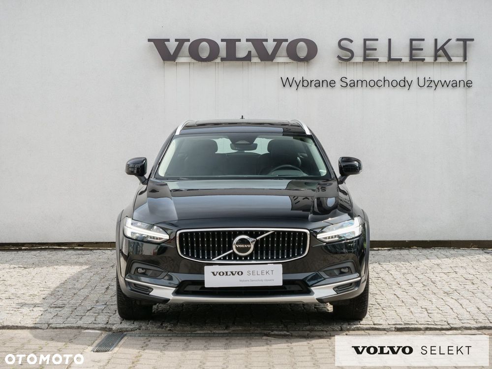 Volvo V90 Cross Country - 3