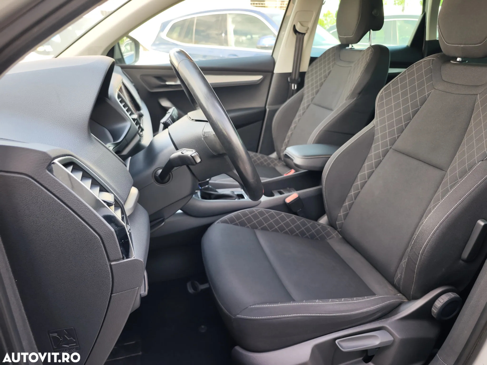 Skoda Karoq 1.6 TDI DSG Ambition - 10