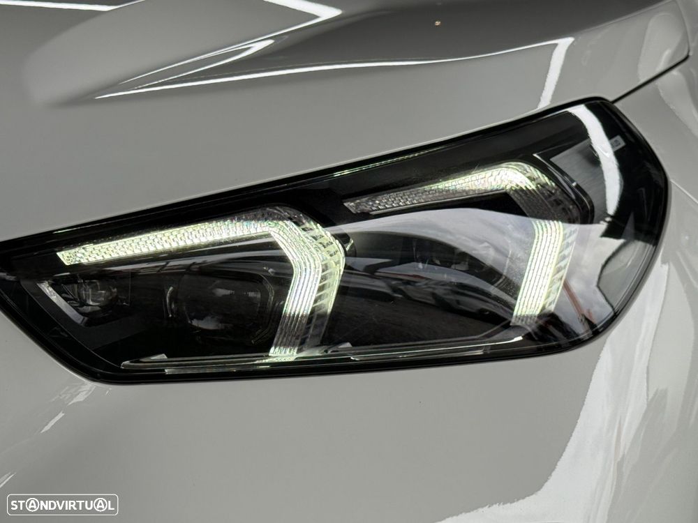 BMW iX1 eDrive20 Pack Desportivo M - 20