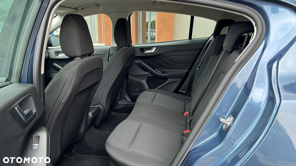 Ford Focus 1.0 EcoBoost Trend Edition - 13