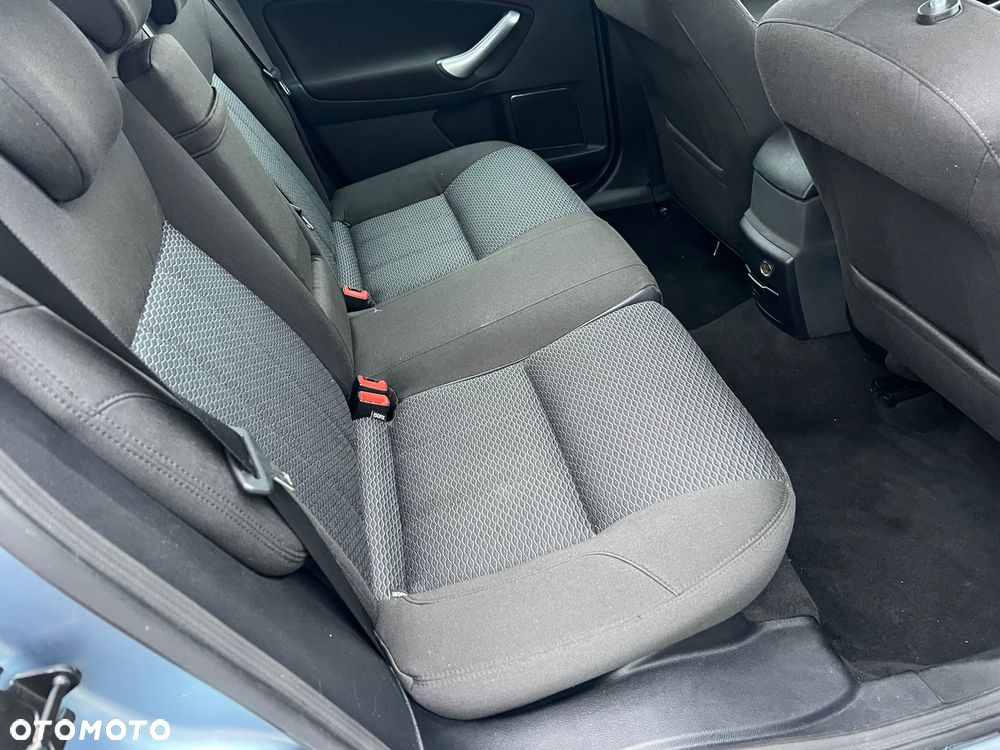 Ford Mondeo - 13