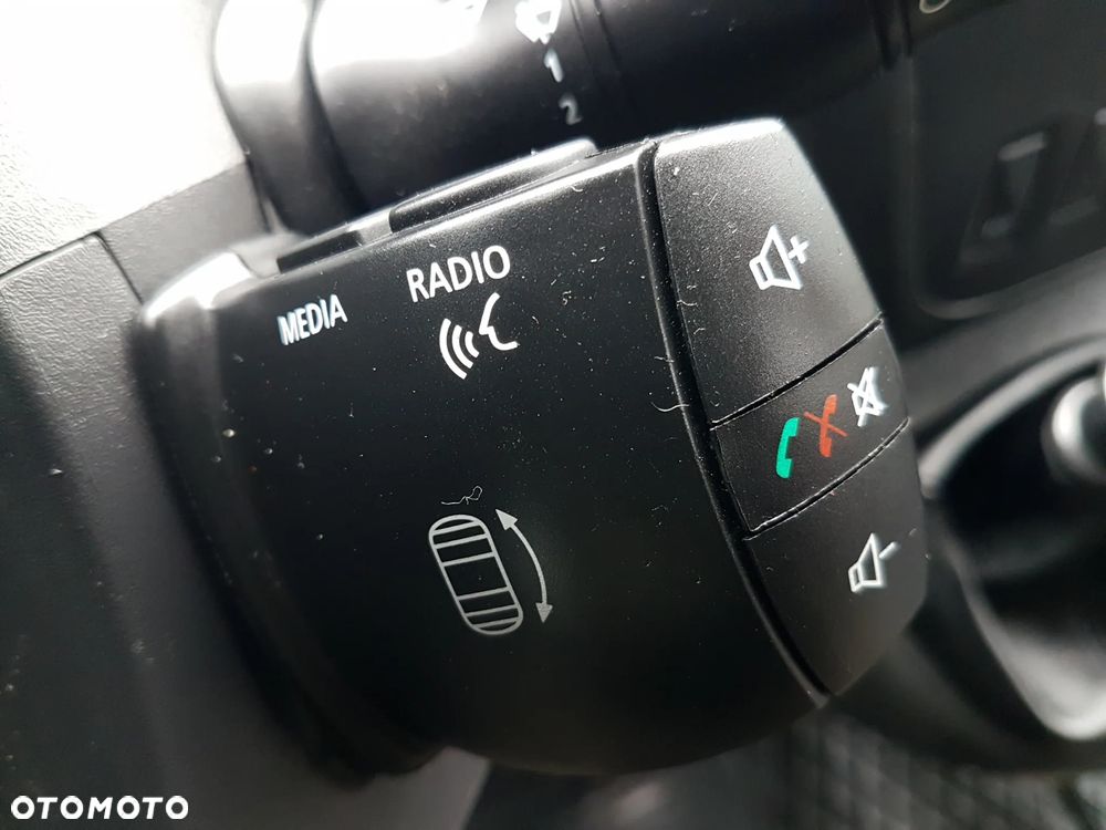 Renault MASTER KONTENER 8EP 4,23x2,23x2,24 KLIMA KRAJOWY MANUAL  6-BIEGÓW - 24