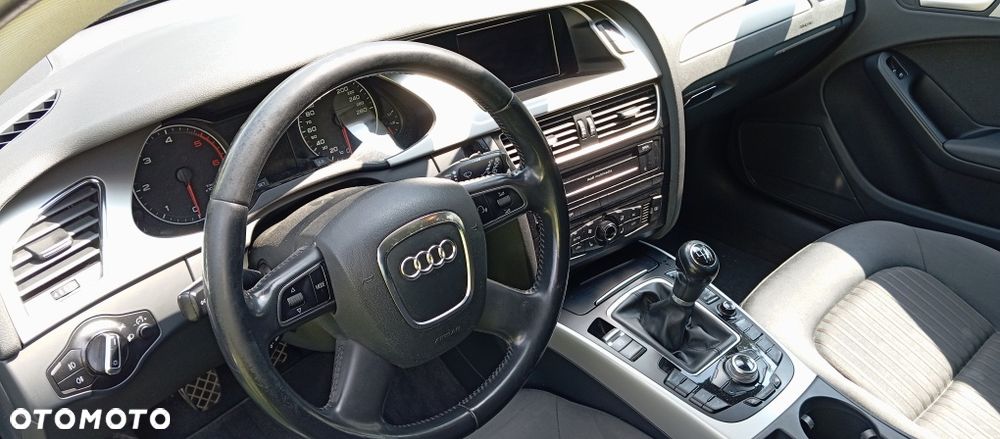 Audi A4 Limousine