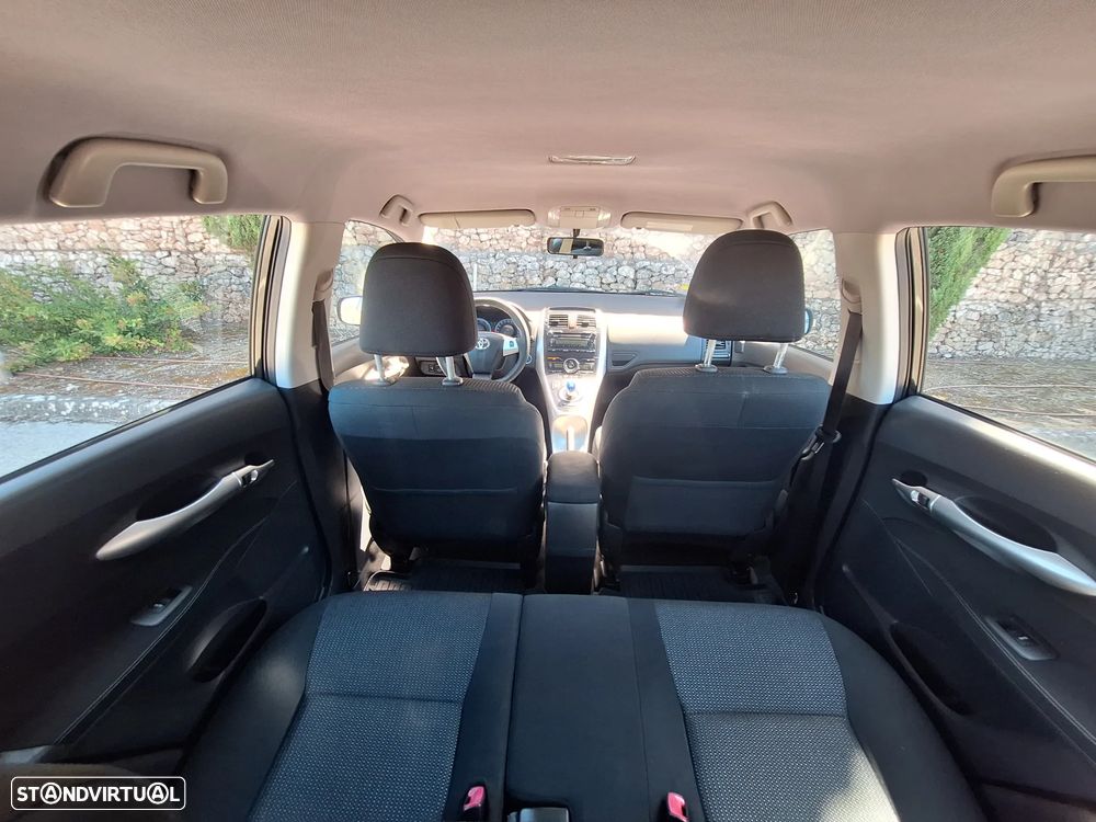 Toyota Auris 1.8 HSD JLL17 - 30