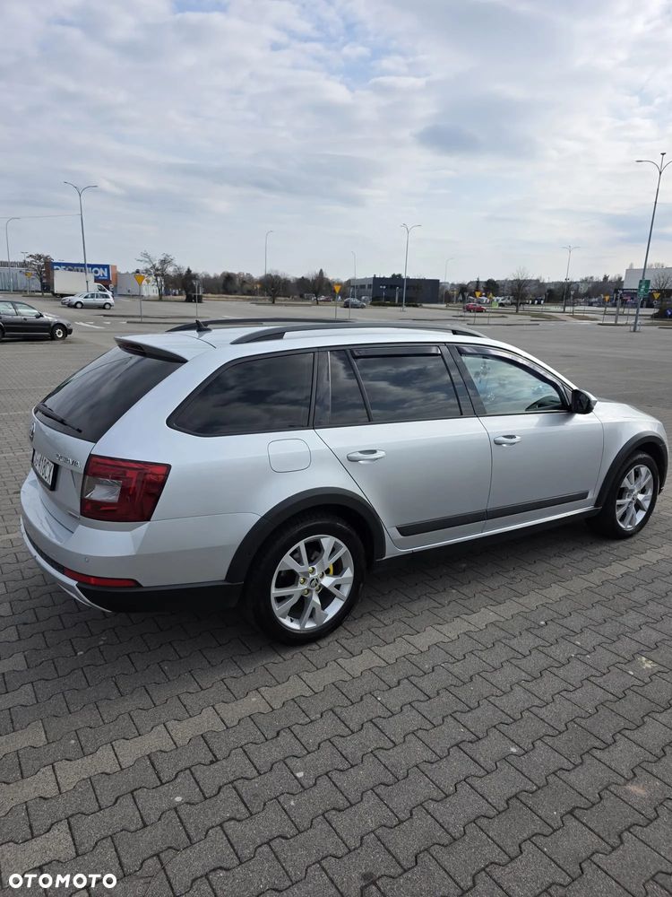 Skoda Octavia 2.0 TDI 4x4 DSG Scout - 2