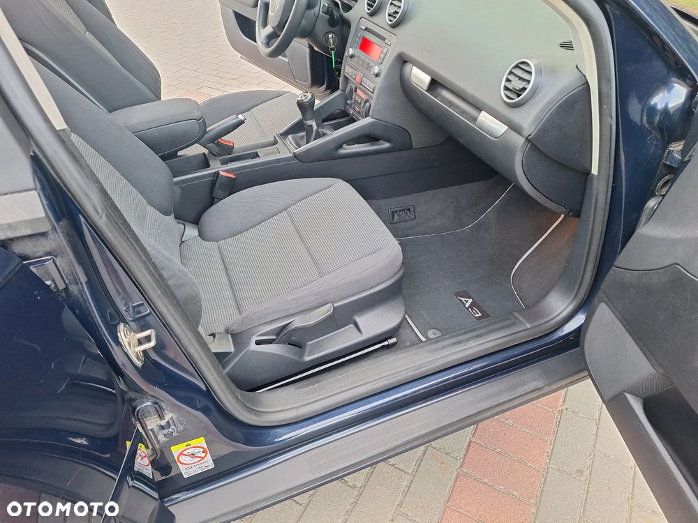 Audi A3 Sportback 1.6 Attraction - 36