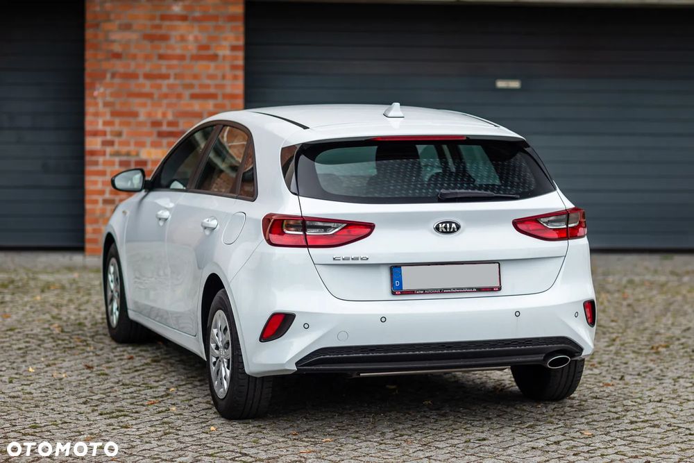 Kia Ceed 1.0 T-GDI 100 OPF Attract - 12
