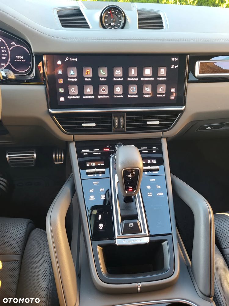 Porsche Cayenne GTS - 18