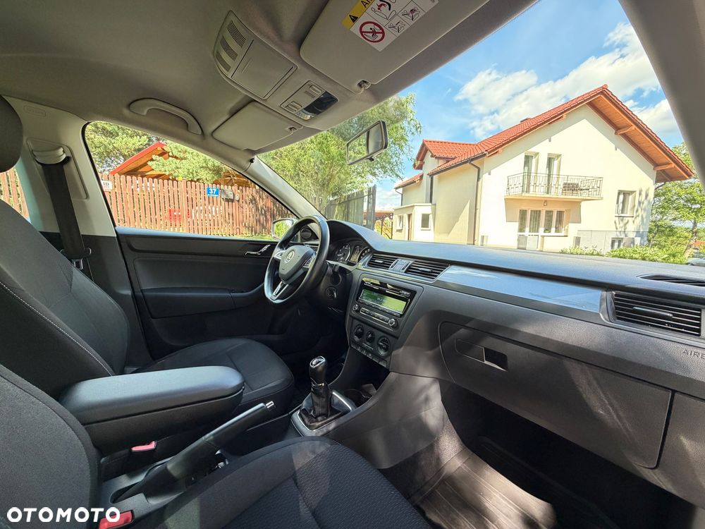 Skoda RAPID 1.2 TSI Elegance - 24