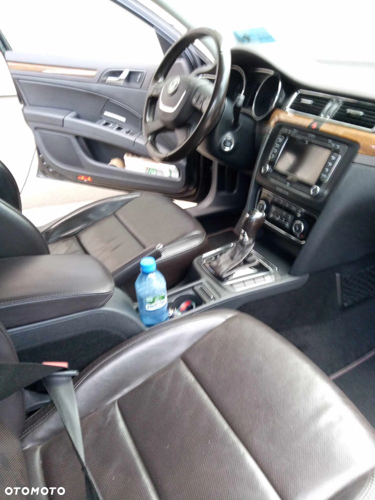 Skoda Superb 2.0 TSI L&K DSG - 18
