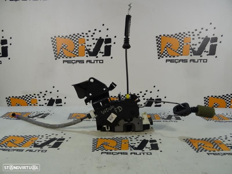 Fecho Da Porta Frente Direita Mercedes-Benz C-Class (W204)  A 204 720 - 2
