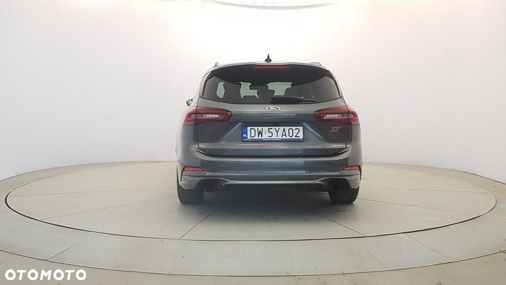 Ford Focus - 6