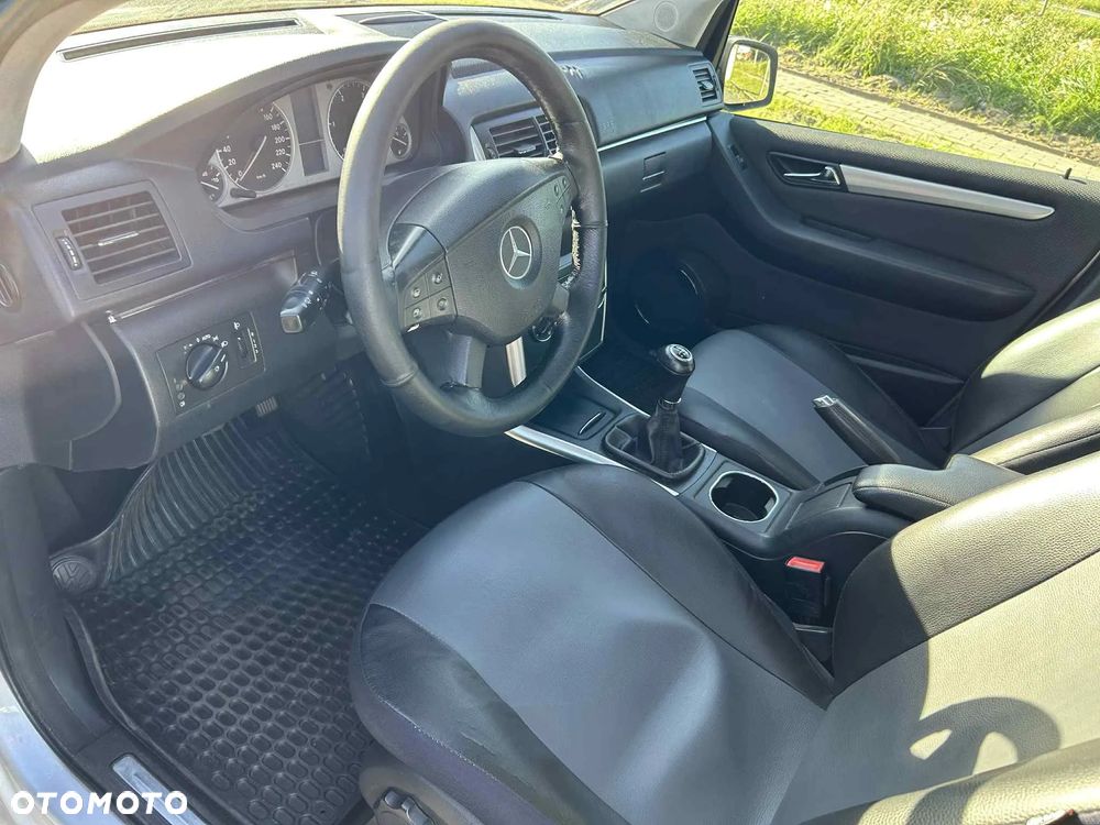 Mercedes-Benz Klasa B 180 CDI - 11