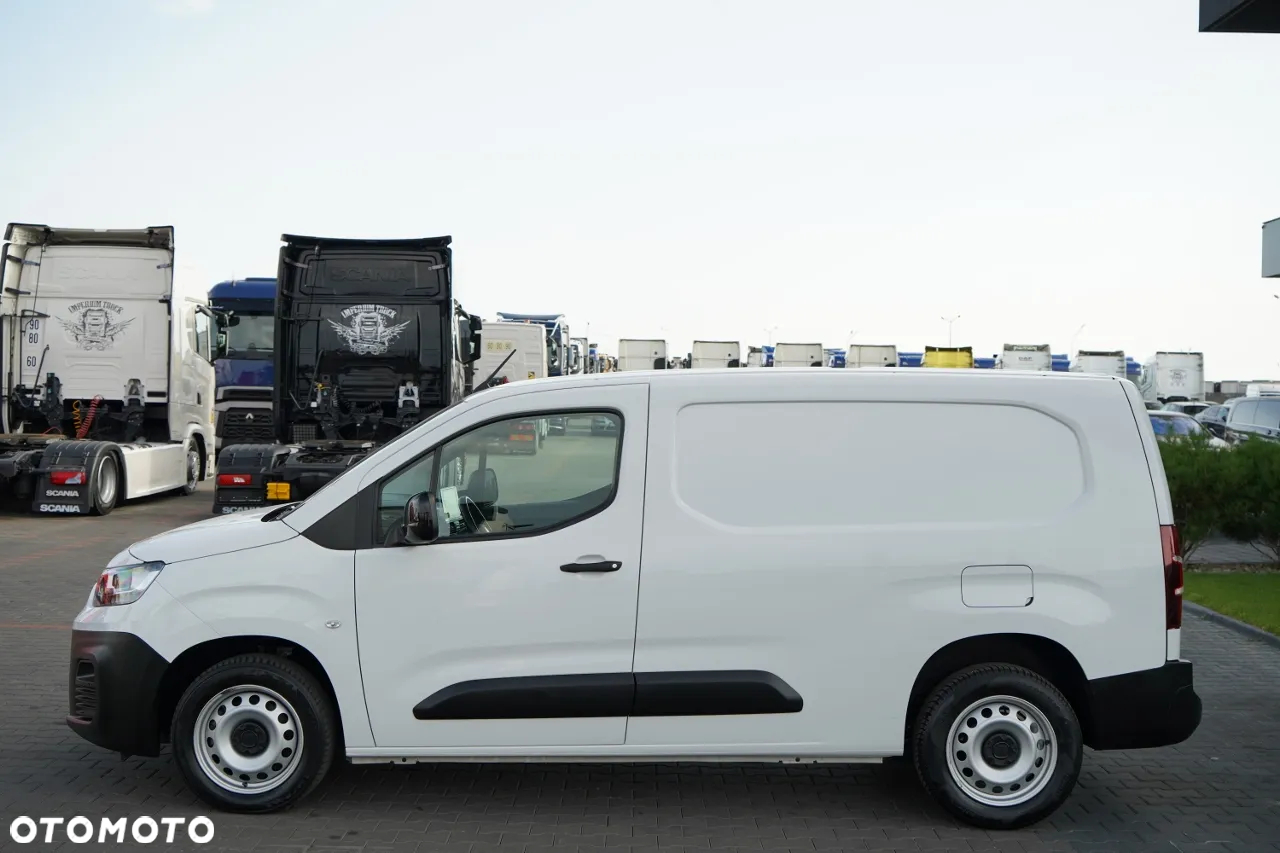 Fiat DOBLO  / FURGON / BLASZAK / 2023 R  / SPROWADZONY - 5