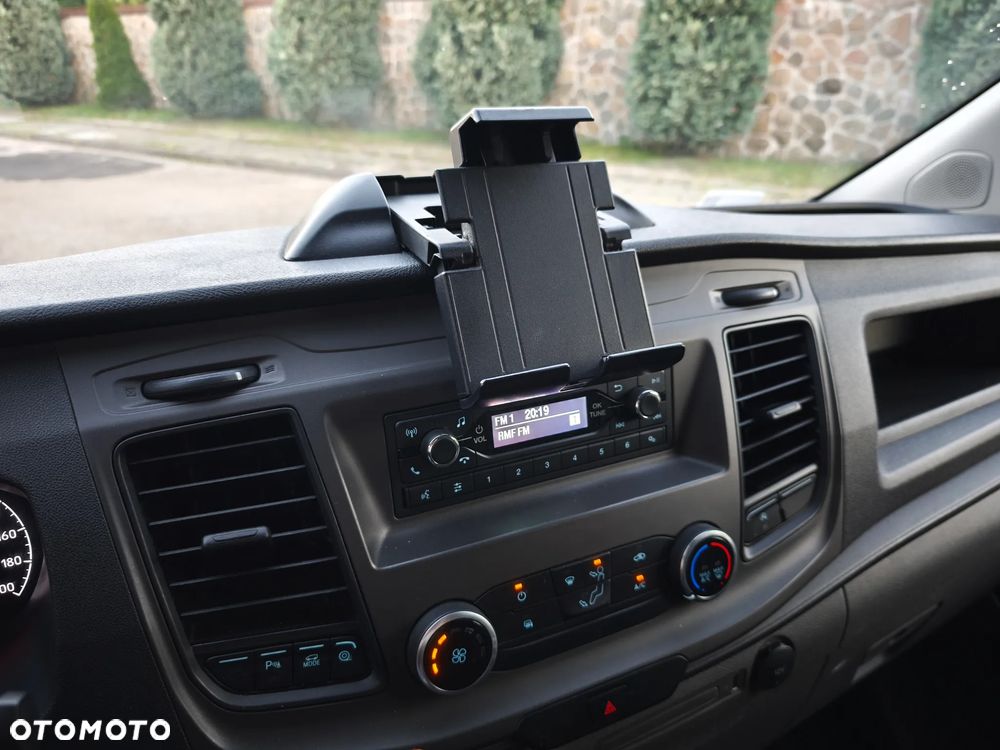 Ford Transit Custom - 11