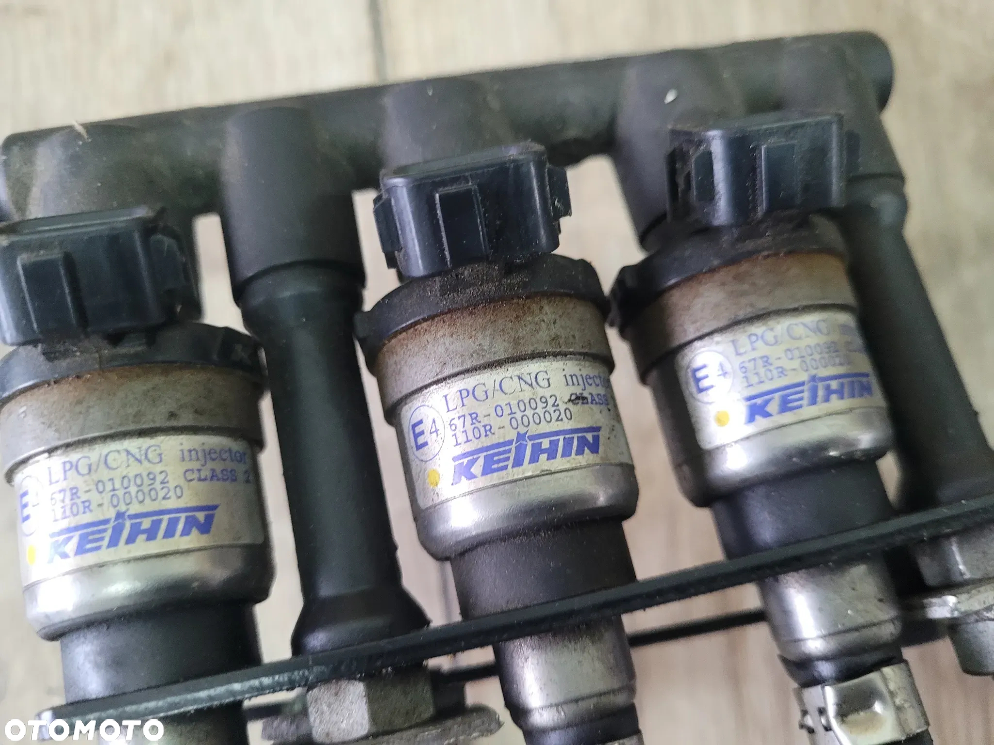 Wtrysk wtryskiwacz gazu lpg listwa Keihin żółty 67R-010092 - 2