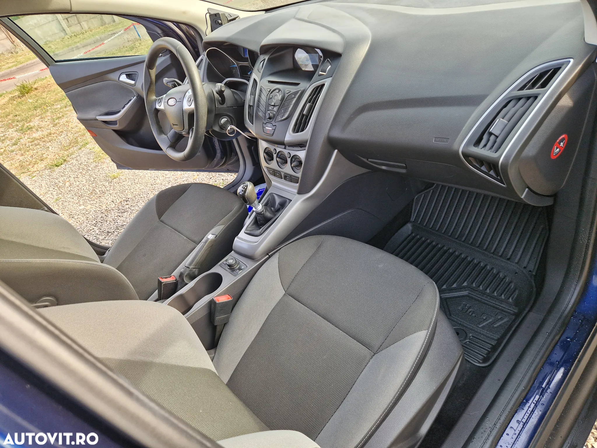 Ford Focus 1.6 TDCi DPF SYNC Edition - 10