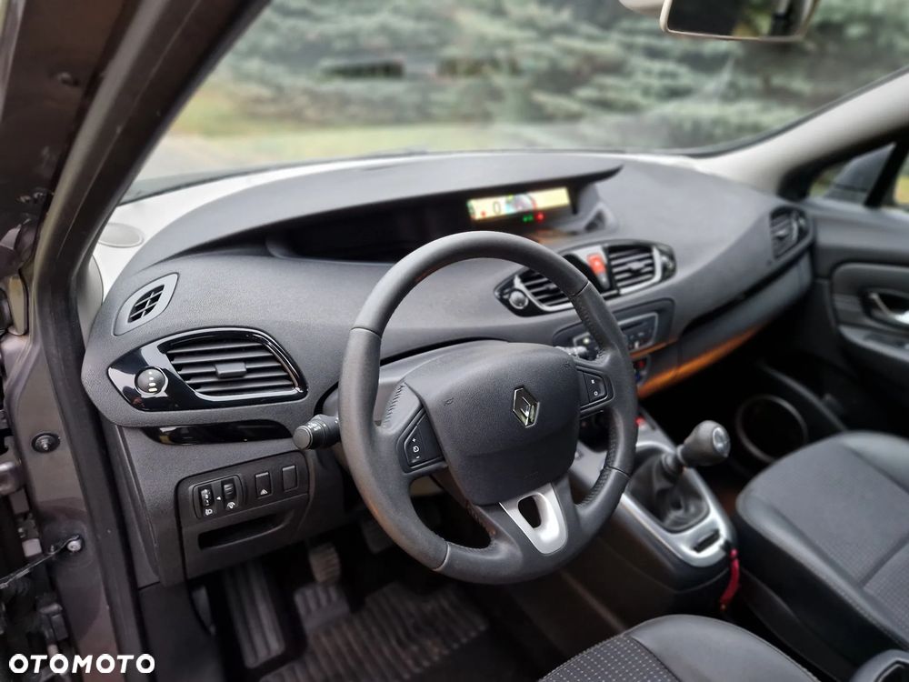 Renault Scenic TCe 130 Dynamique - 10