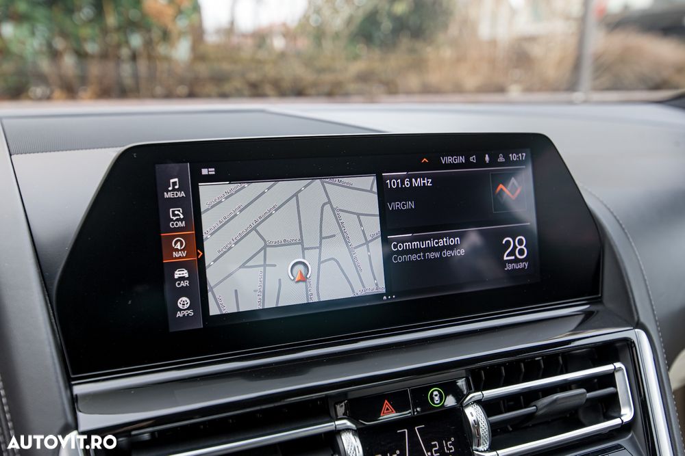 BMW Seria 8 840i xDrive - 32