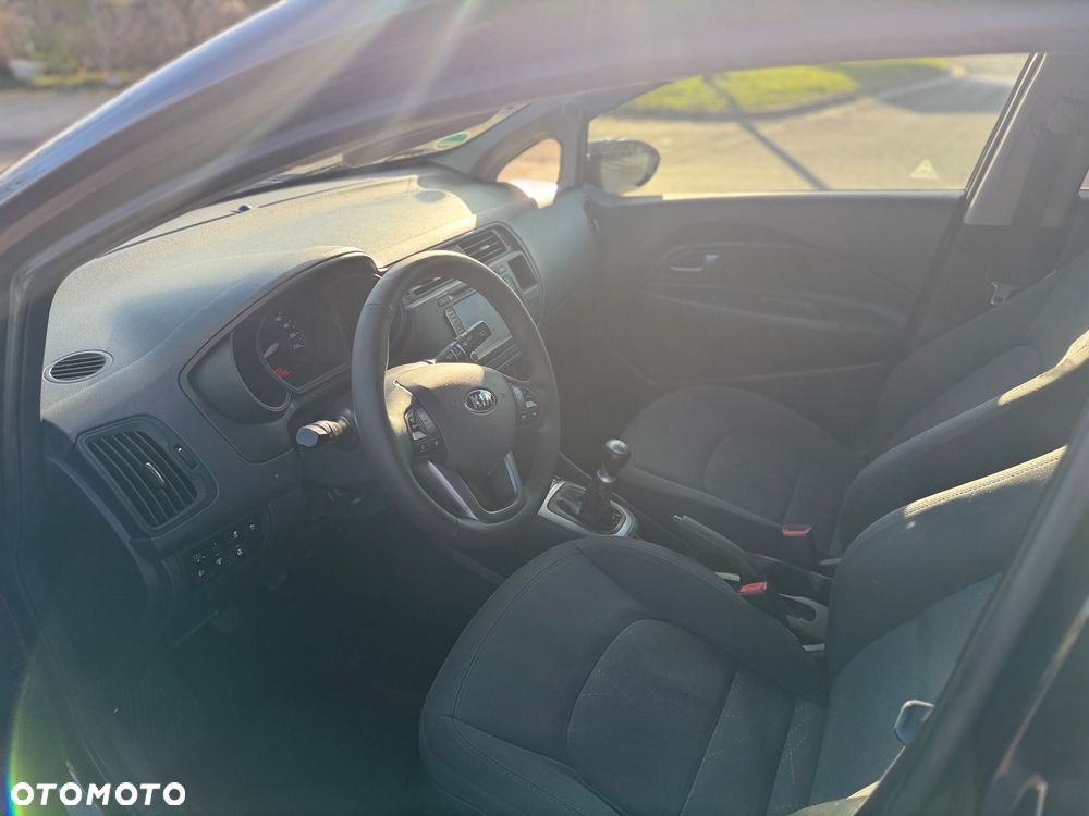 Kia Rio 1.2 Dream-Team Edition - 12