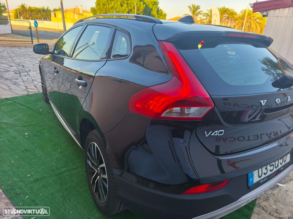 Volvo V40 Cross Country 2.0 D2 Summum - 5