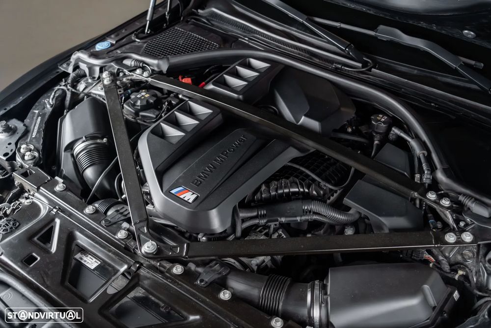 BMW M4 Competition - 9