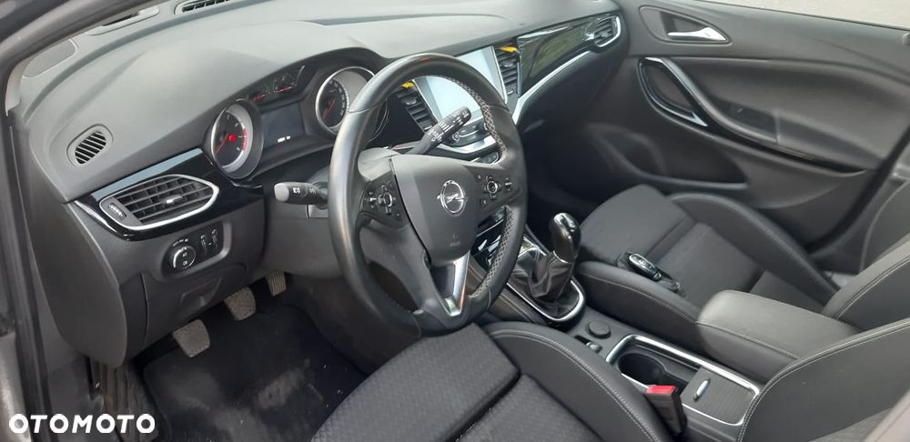 Opel Astra 1.4 T Elite - 7