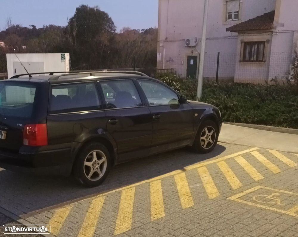 VW Passat Variant - 6